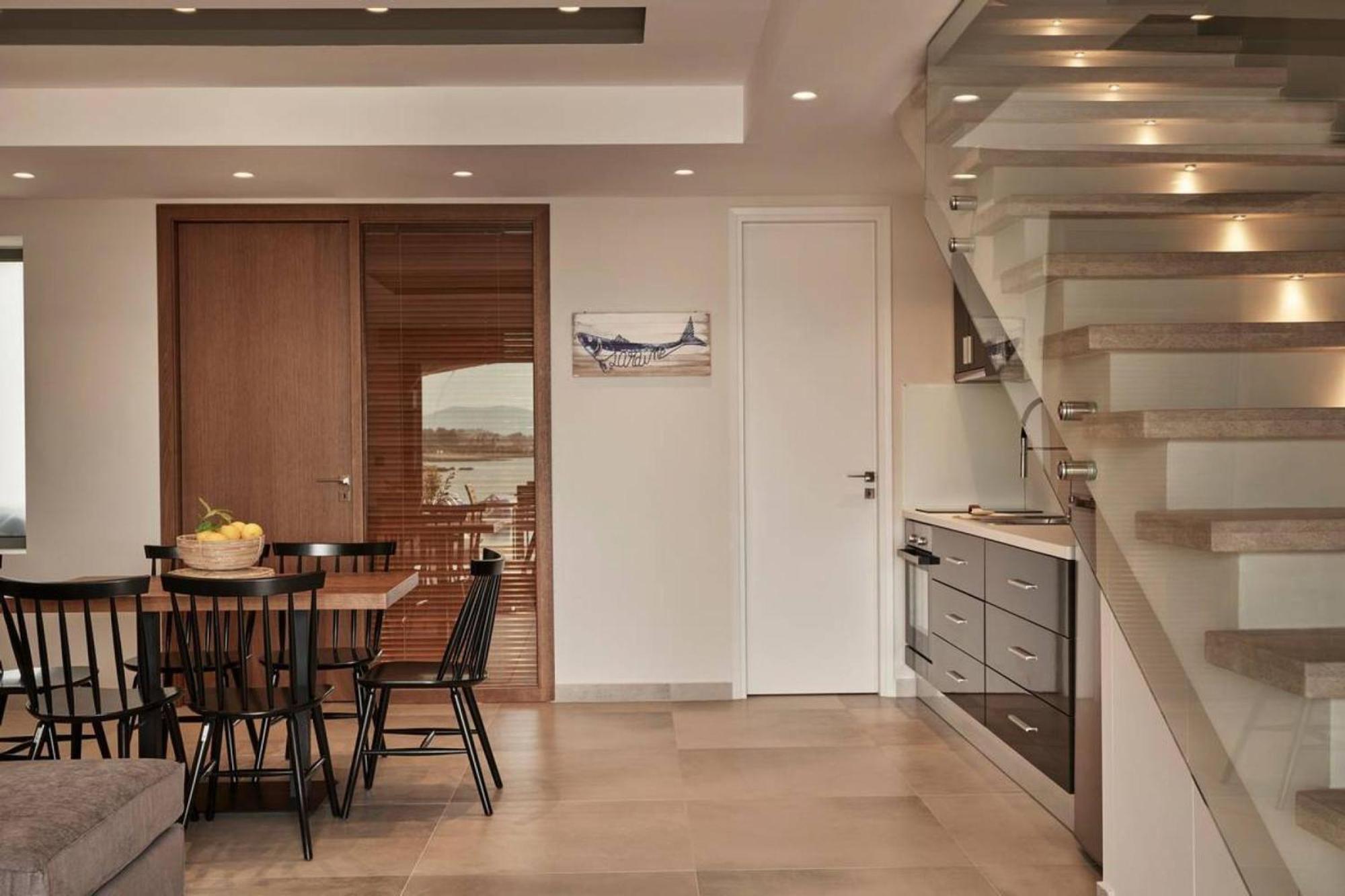 Beachfront Alassa Villas With Private Pools Kotronion  ภายนอก รูปภาพ