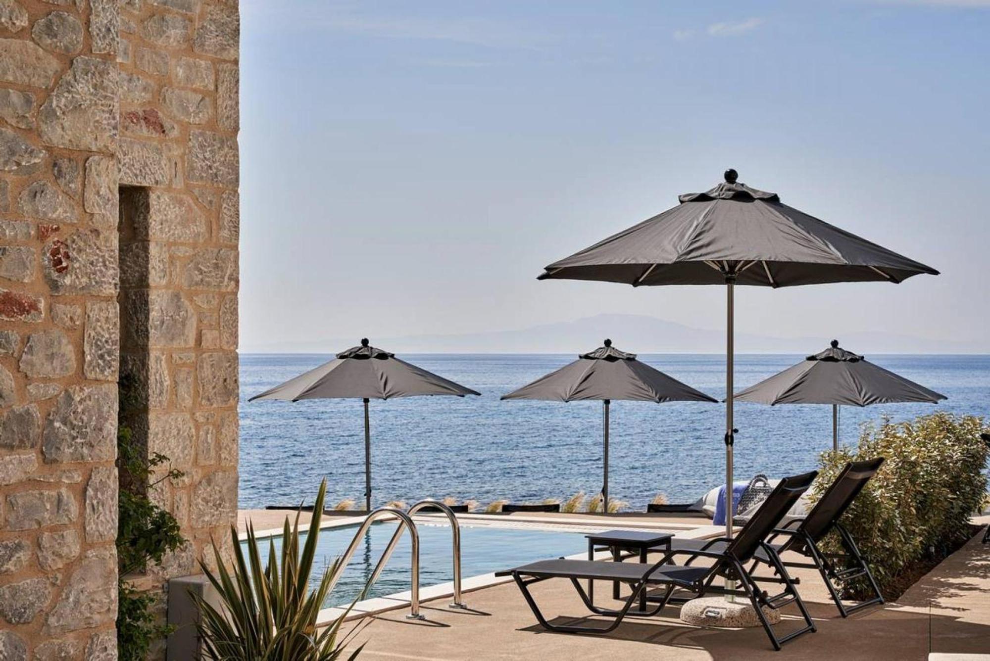 Beachfront Alassa Villas With Private Pools Kotronion  ภายนอก รูปภาพ